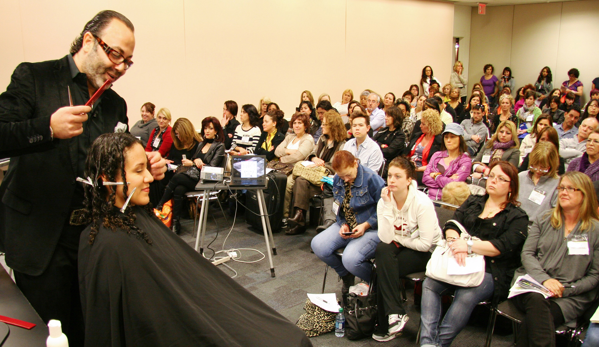 NY IBS 2018 – Join Christo’s Free Curly Seminar!